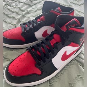 Air Jordan 1 Mid “Black/Red/White” Men’s 12.5 — Excellent Condition